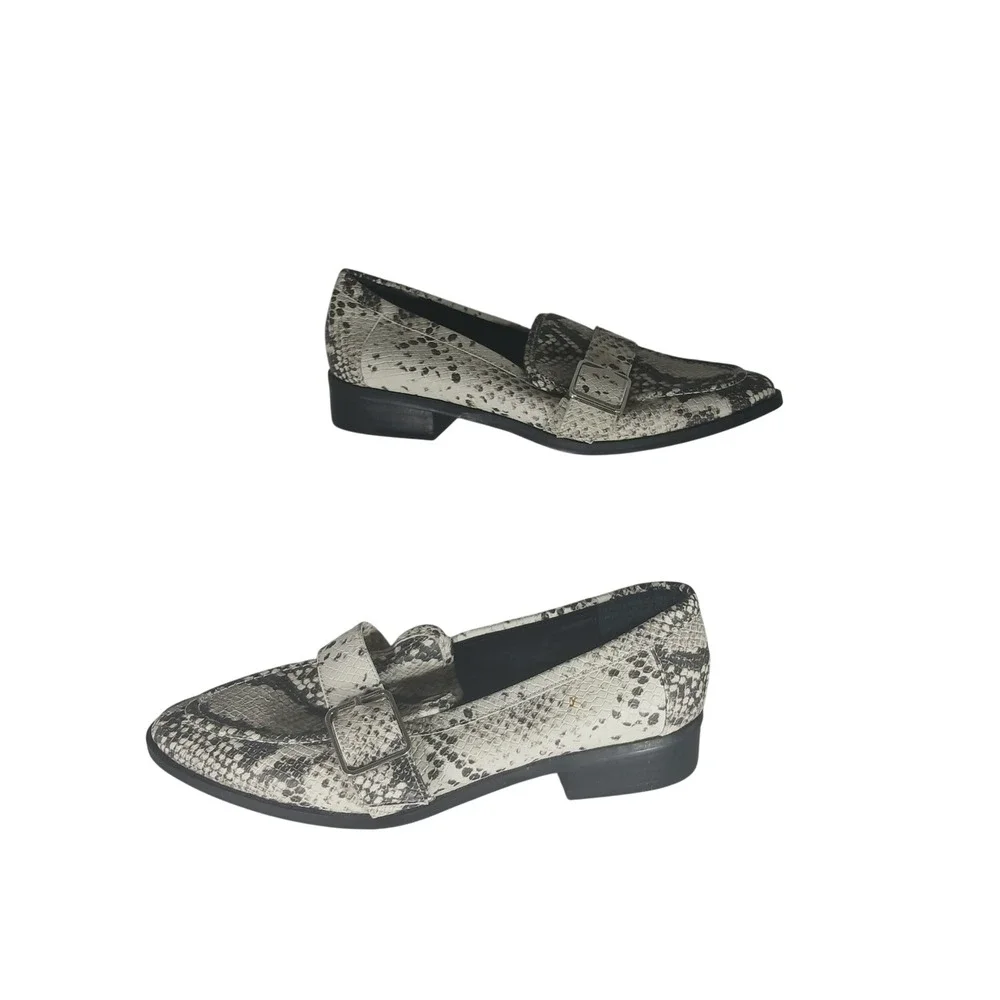 Bleecker & Bond Demi Loafers 6.5 Grey Snakeskin Buckle Flats Almond Toe